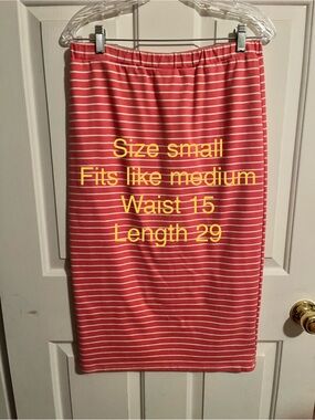 Women's Coral Striped Knit Pencil Skirt
